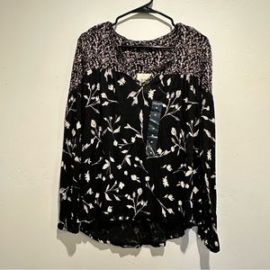 Sold 💕NWT Lucky Brand Long Sleeve Top Floral Print Size Medium